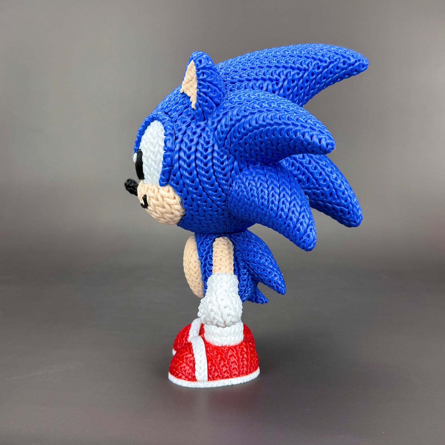 Pupazzo Sonic effetto knitted – Figure decorativa stampata in 3D