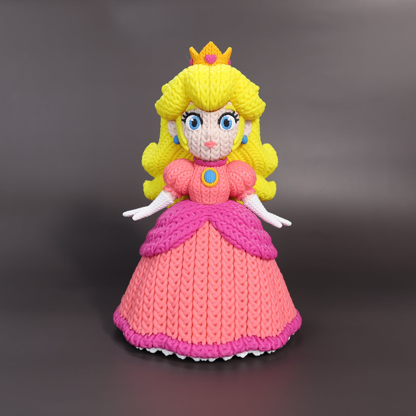 Pupazzo Principessa Peach effetto knitted – Figure decorativa stampata in 3D