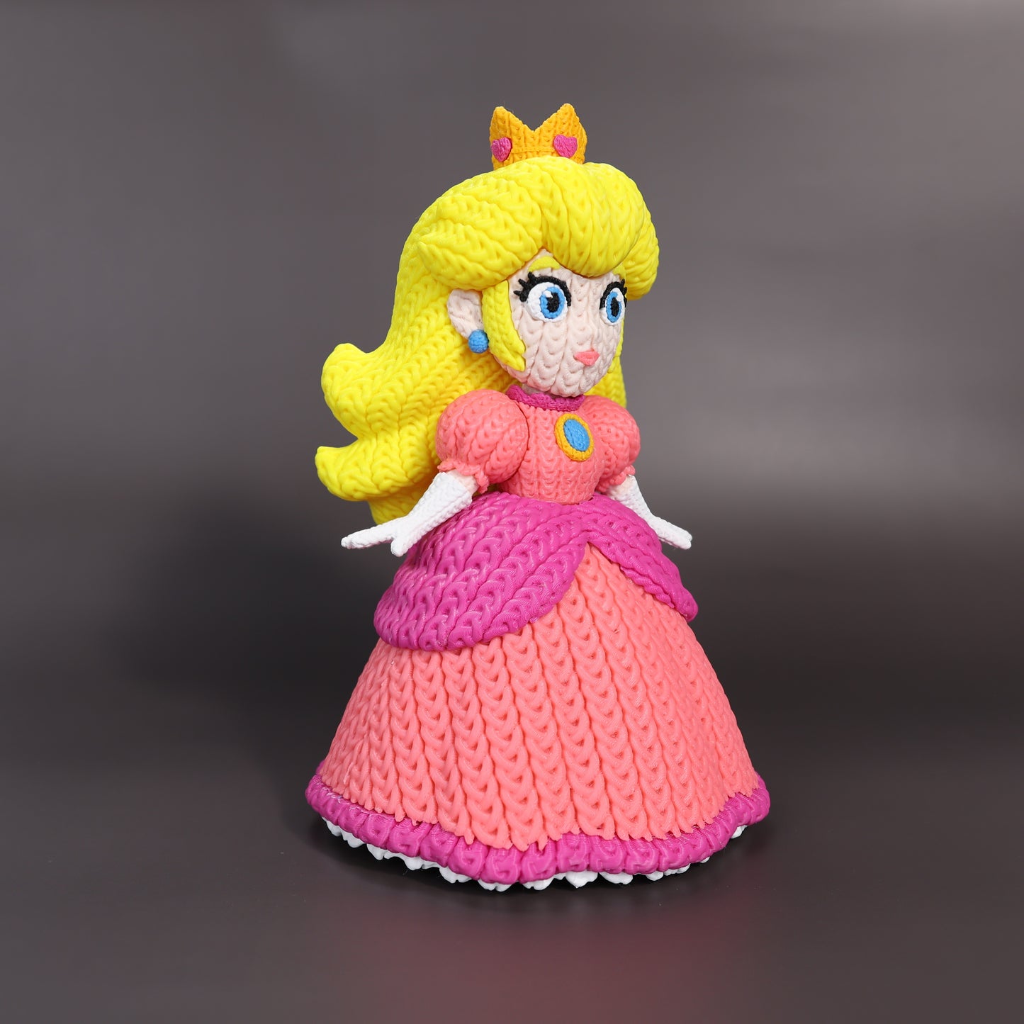 Pupazzo Principessa Peach effetto knitted – Figure decorativa stampata in 3D