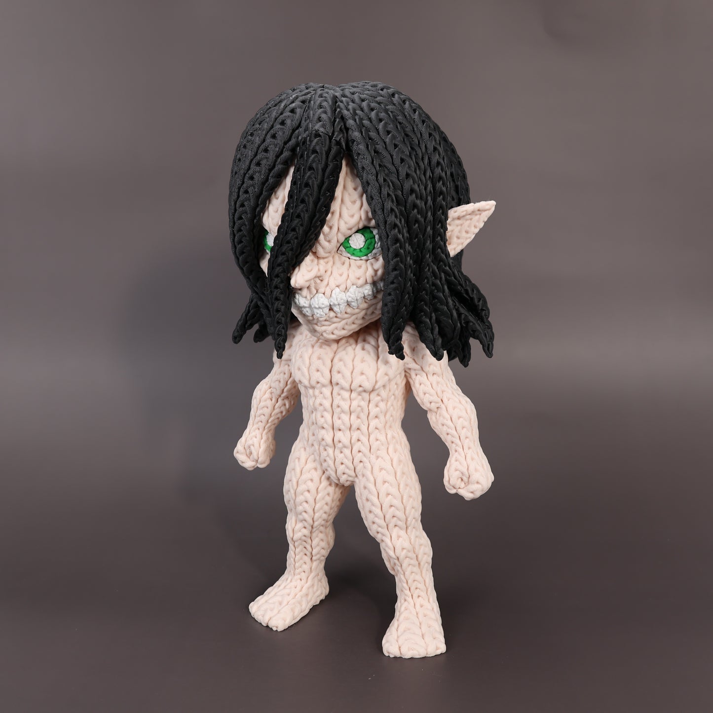 Pupazzo Eren Jaeger Titano effetto knitted – Figure decorativa stampata in 3D