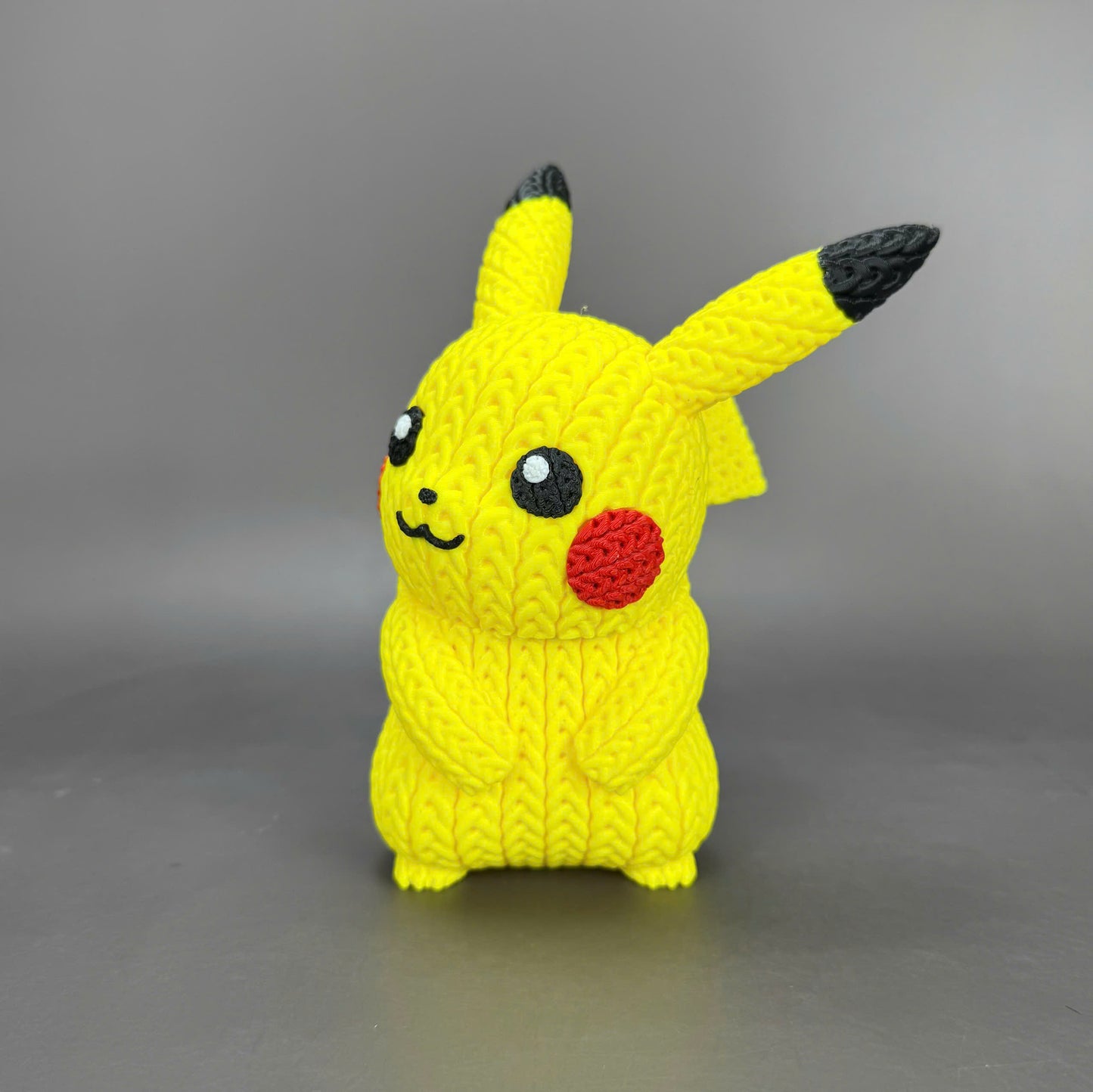 Pupazzo Pikachu effetto knitted – Figure decorativa stampata in 3D