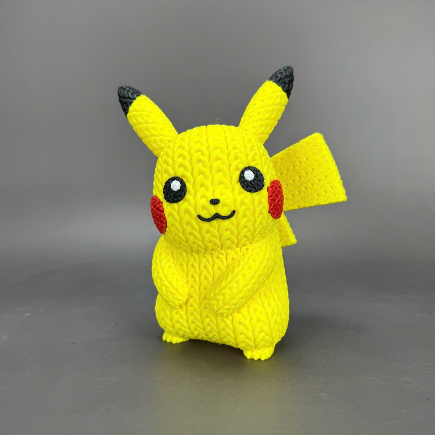 Pupazzo Pikachu effetto knitted – Figure decorativa stampata in 3D