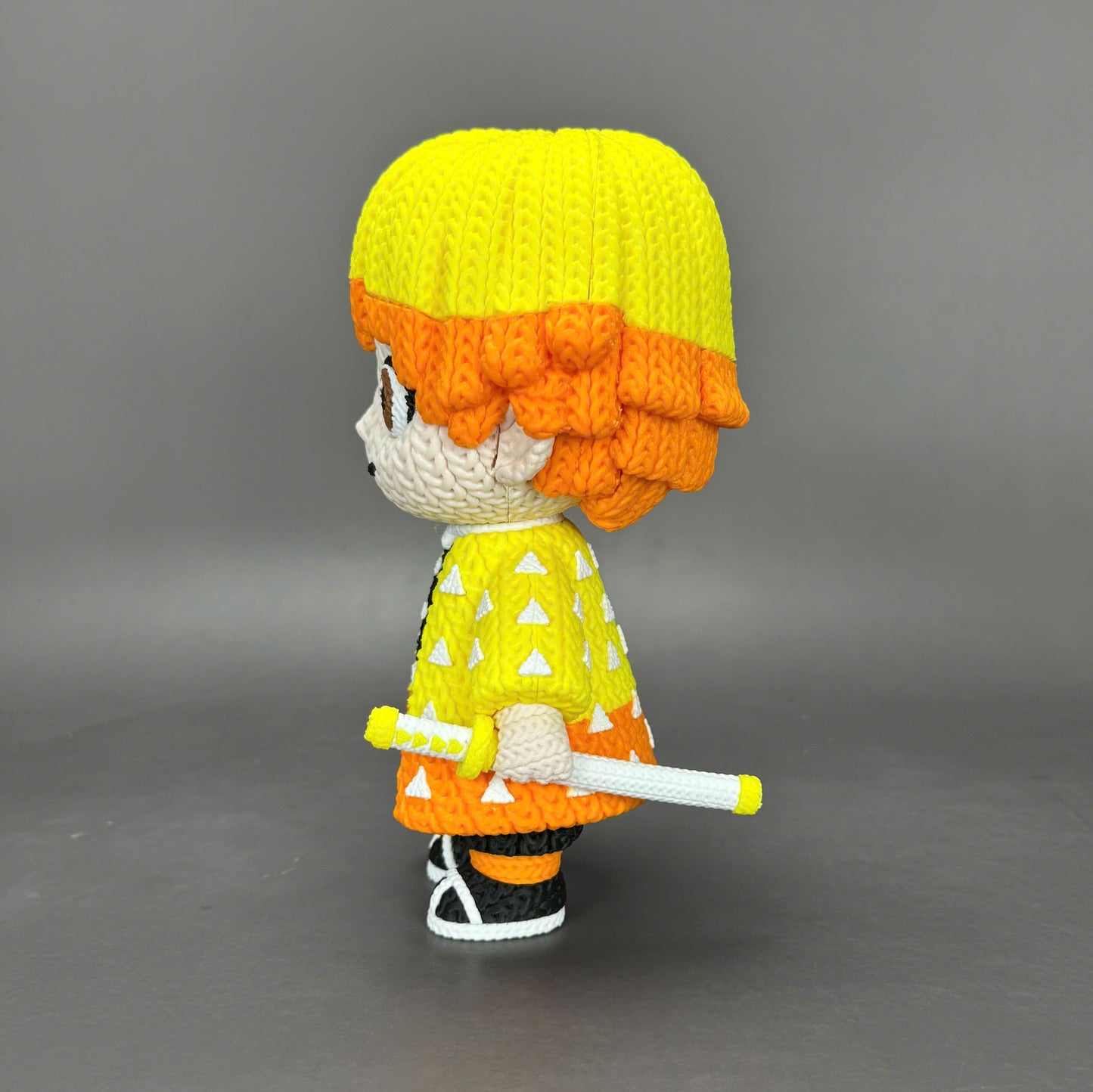 Pupazzo Zenitsu effetto knitted – Figure decorativa stampata in 3D